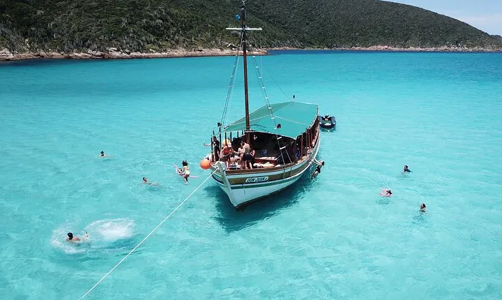 Don Juan Boat Trip in Arraial do Cabo