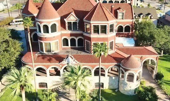 Tour Galveston's 1895 Moody Mansion