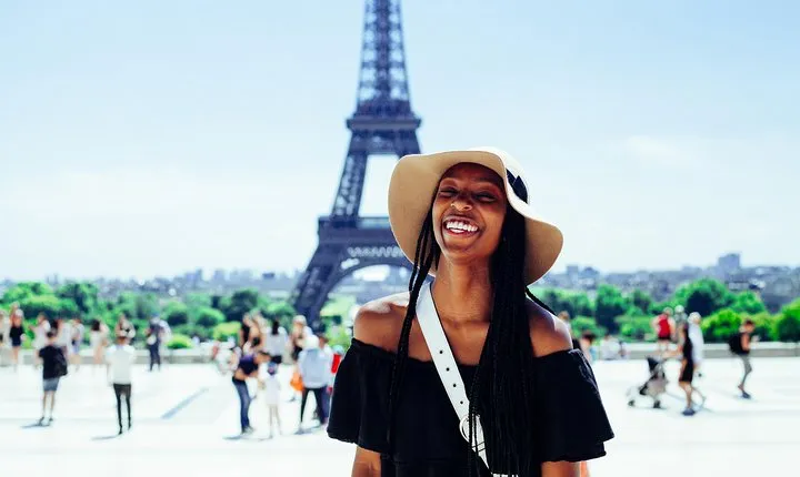 Paris Private Tour with Seine River Cruise