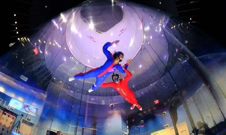 Seattle Indoor Skydiving Experience with 2 Flights & Personalized Certificate