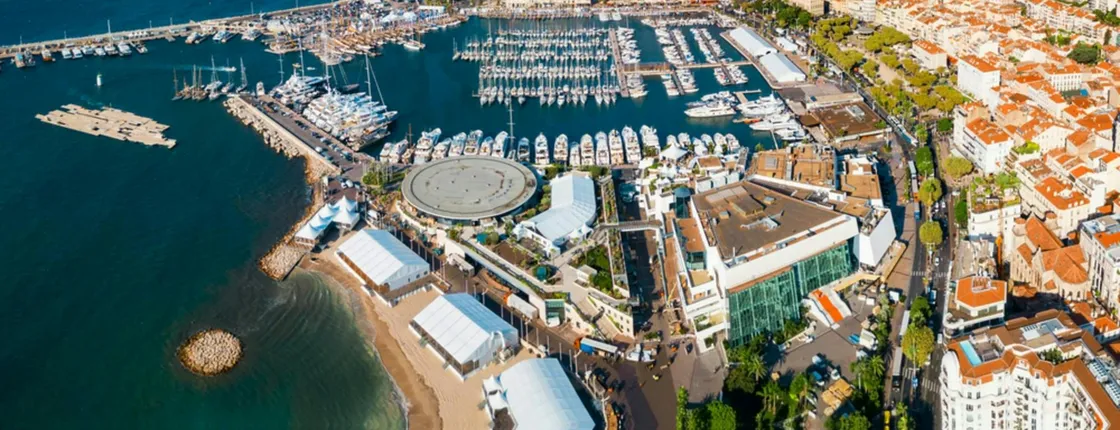 Monaco shared helicopter flight with shuttle service
