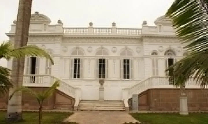 Half-day tour in modern Lima and Pedro de Osma Museum