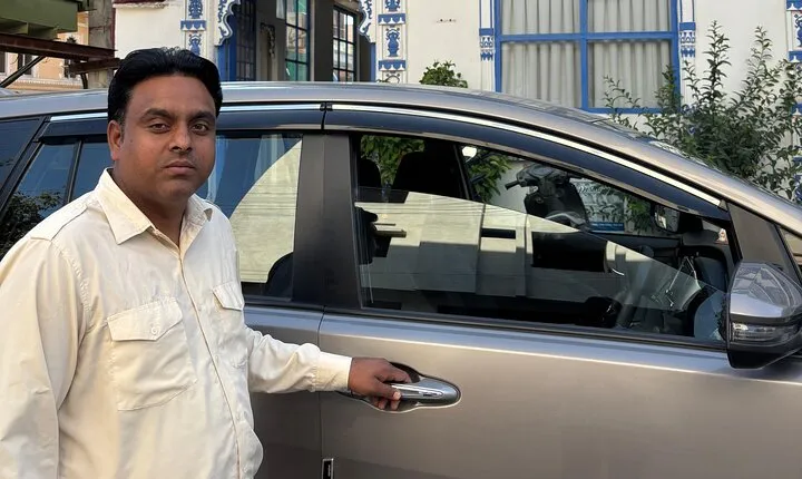 One-Way Transfers assistance Agra to Jaipur Drop with stops
