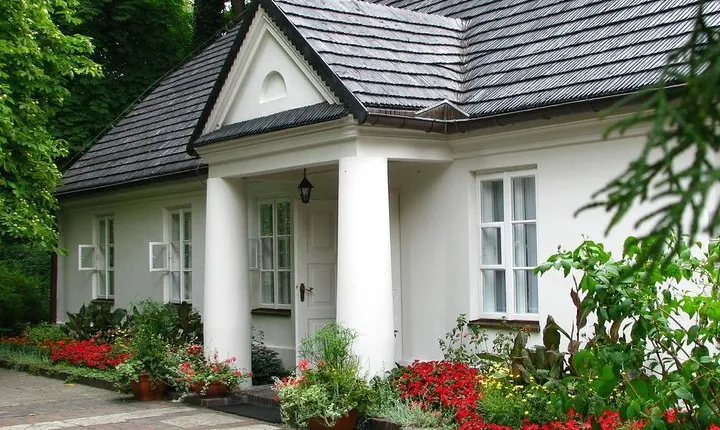 Frederic Chopin and Masovian Country Small Group Tour from Lodz with Lunch