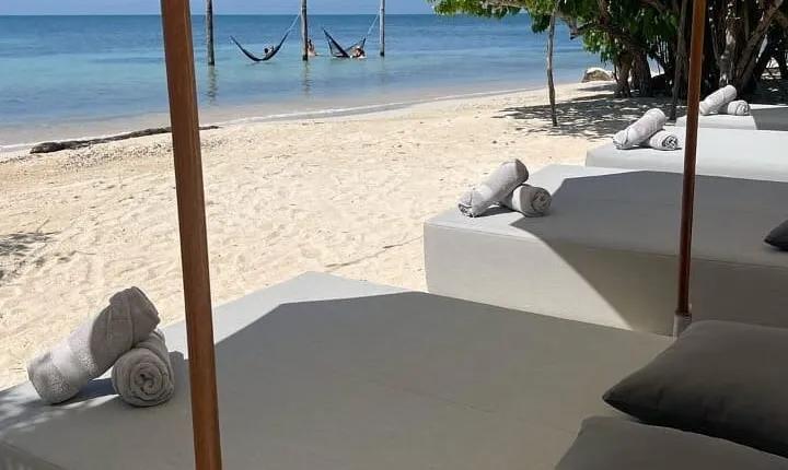 Private Beach Club without vendors on Baru Island