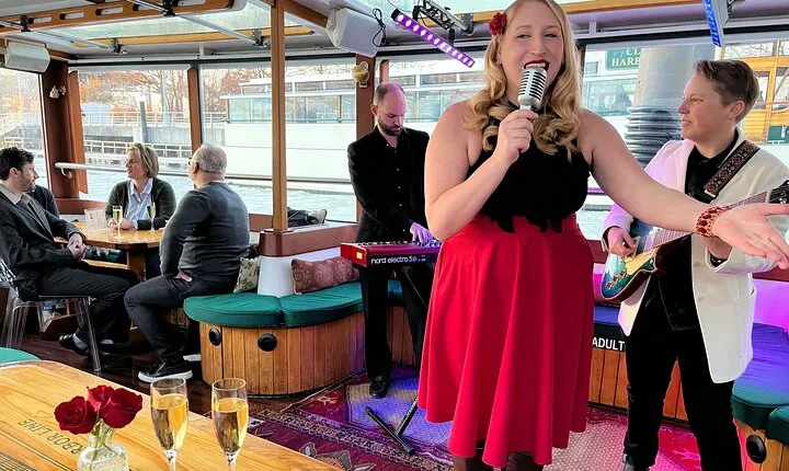 New York City Live Music Sightseeing Serenade Cruise