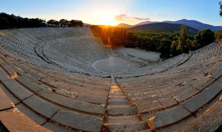 "Exporing Argolis: Full-Day Tour in Mycenae & Nafplio"