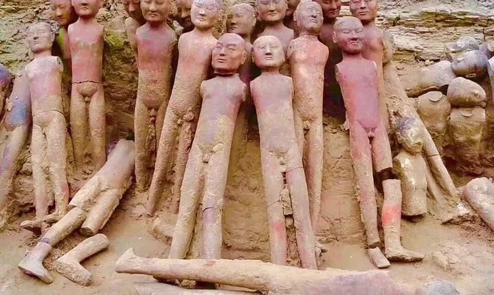 Terra-cotta warriors museum and yang ling mausoleum