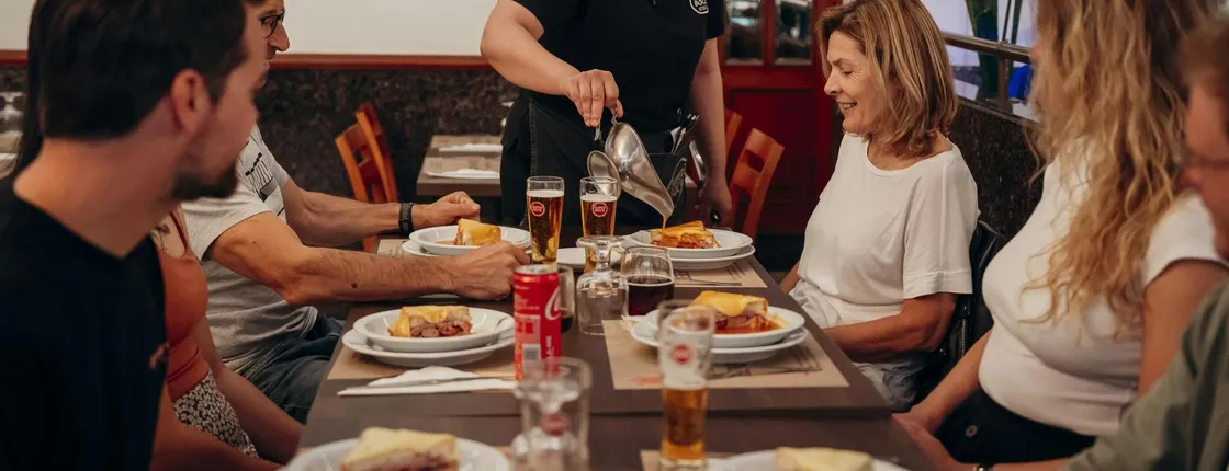 Porto food and wine tasting walking tour