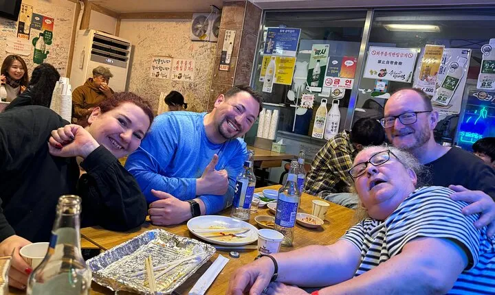 Private Full-Day Guided Tour in Seoul with Lunch, Tea and Dinner