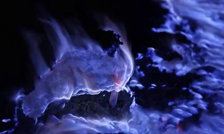 Ijen Blue Flame Banyuwangi