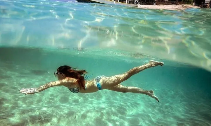 Boat Tour in Arraial do Cabo from Buzios with Lunch