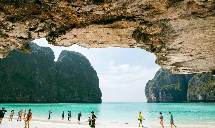 Phi Phi Maya and Khai Island One Day Trip by Speedboat