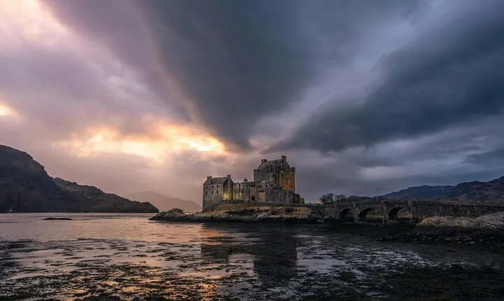 Isle of Skye and Eilean Donan Castle 12 Hour Tour from Inverness