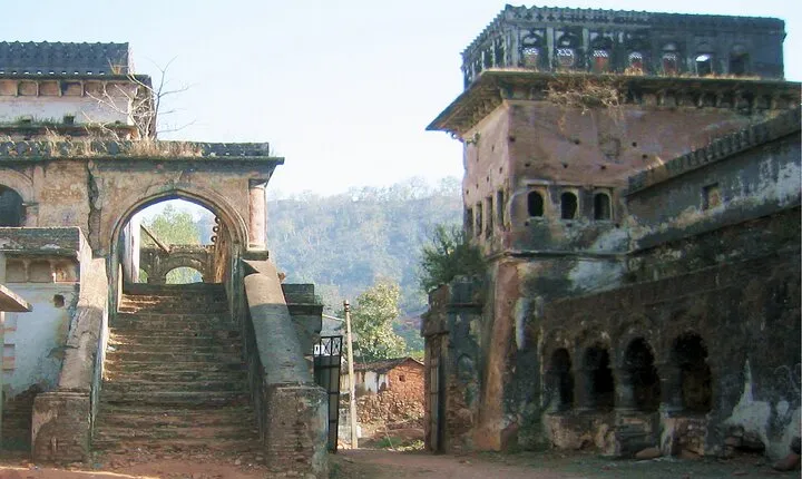 Day Trip to Mastani Mahal & Ajaigarh Fort (Guided Private Tour from Khajuraho)