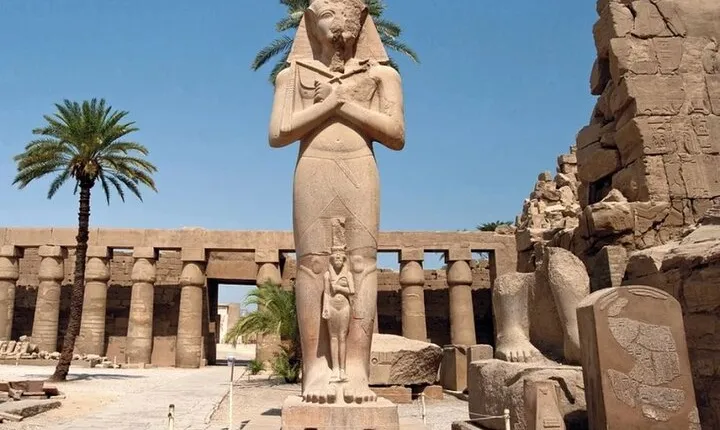 Luxor Day Tour: Explore Dendara & Abydos Temples
