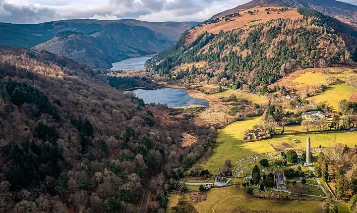 Private Tour from Dublin to Powerscourt House and Glendalough