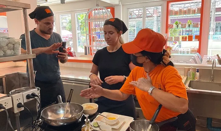 Thai Cookery Class and Market Tour in Phuket