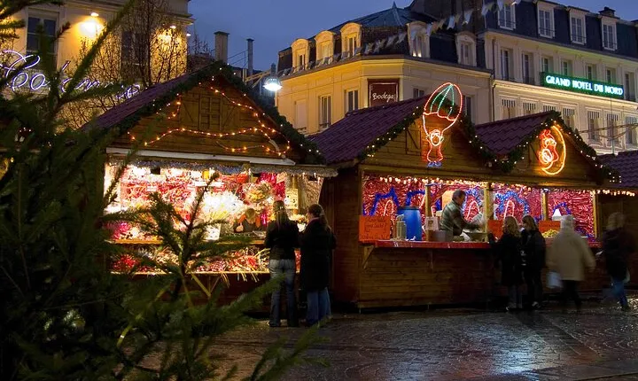 Christmas Champagne Day Trip: Reims Cathedral, Tasting & Market