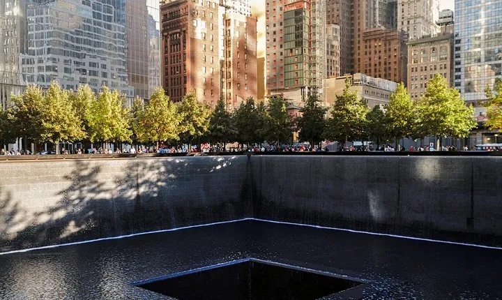 9/11 Memorial Tour with Skip-the-Line Museum Ticket