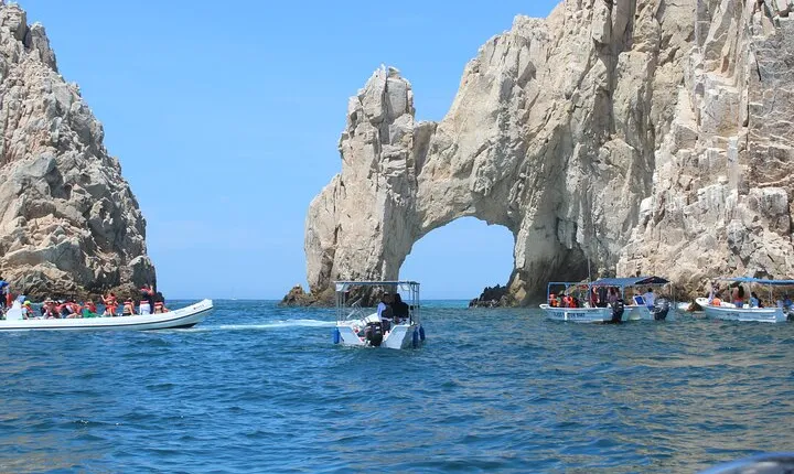 Half-Day Guided Tour at Los Cabos: San José & Cabo San Lucas