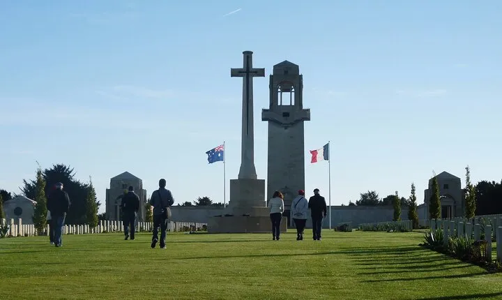 Full-Day Private WW1 Australian Battlefield Day Tour from Amiens