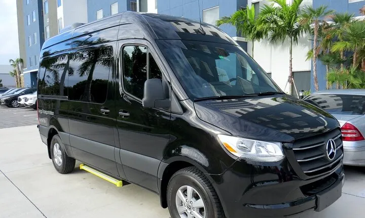 Private transfer from Port of Miami to Fort Lauderdale.