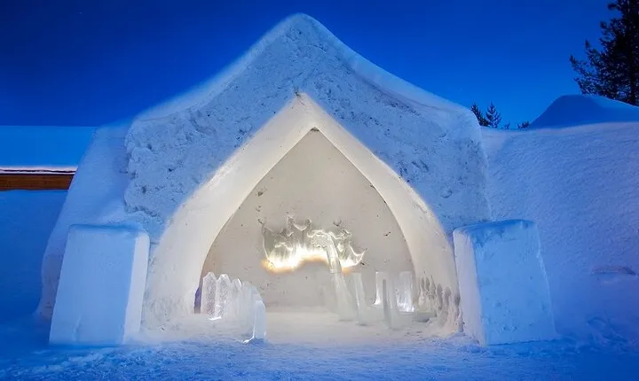 Arctic Snow Hotel Visit in Wildness in Rovaniemi