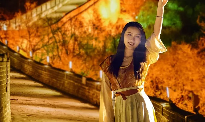 Twilight Glow at Badaling Great Wall Evening Bus Tour with Ticket