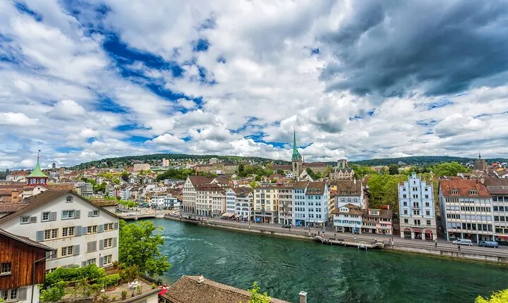 Must-See Sights of Zurich Self-Guided Audio Tour