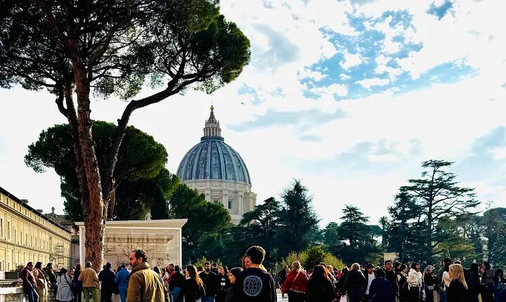 Vatican Skip-the-Line Semi-Private Tour: Sistine Chapel & Museums