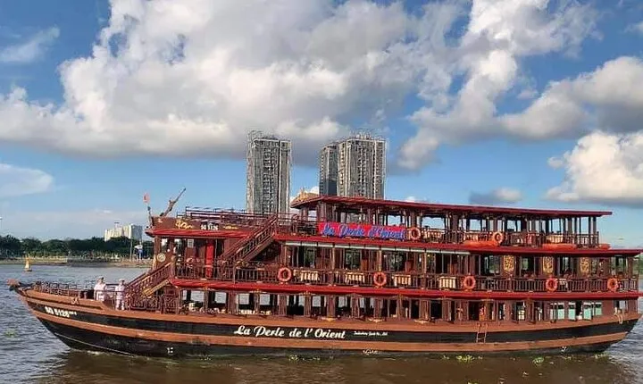 Water Puppet Show & Dinner on Cruise in Ho Chi Minh city 