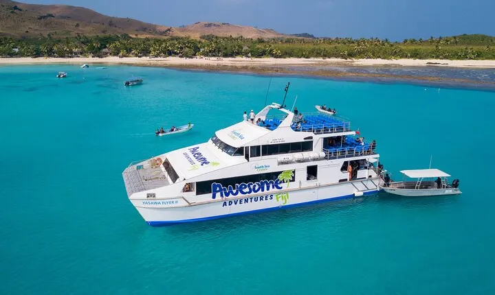 Yasawa Islands Explorer Cruise with Lunch