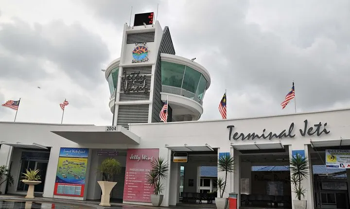 Private Transfer : Kuala Lumpur Hotels to Marina Island Jetty (Lumut Jetty)