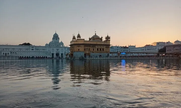 Golden Temple to Wagah Border: A Complete Amritsar Day Experience