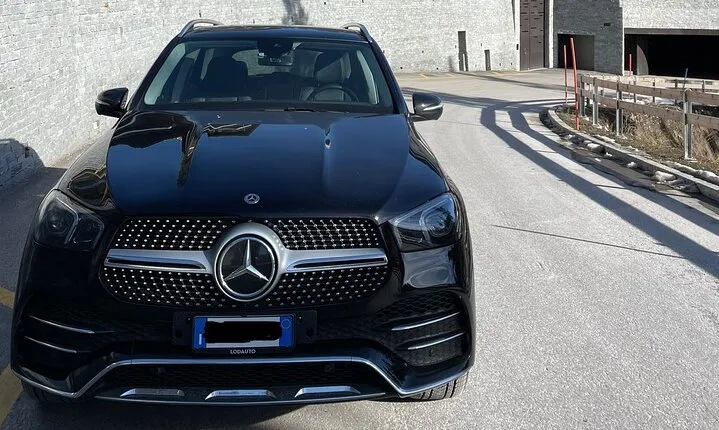 TRANSFER service from MILAN city to ORIO AL SERIO airport (SUV)