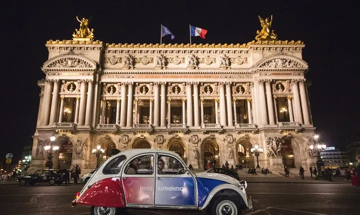 Paris and Montmartre 2CV Tour by Night with Champagne
