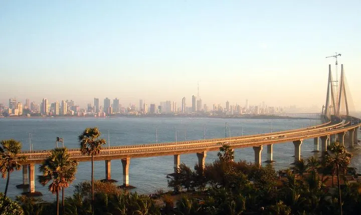 Mumbai Like a Local: Customized Private Tour