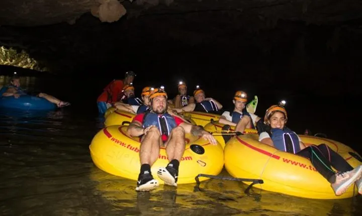 Private Tour Altun Ha Cave tubing and Baboon sanctuary from Belize City