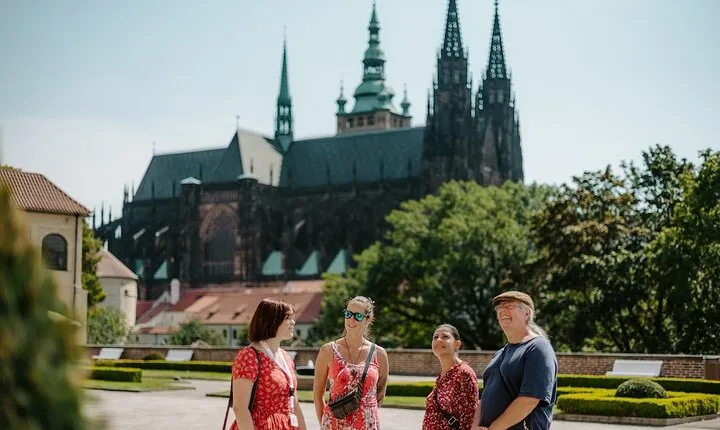 PRIVATE: Prague Castle for the Curious – Kings, Legends & Gardens