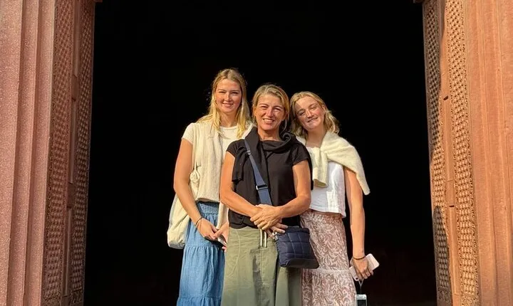 Taj Mahal and Agra Fort with Hotel Pickup in Agra