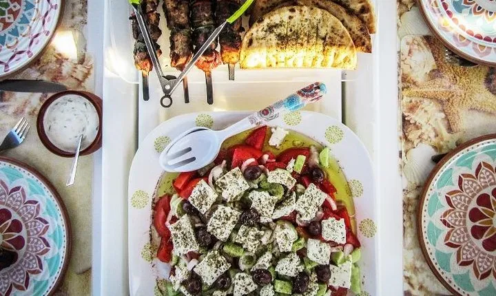 Private day cruise with local food and wines tasting menu