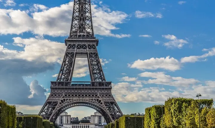 Rolls-Royce Paris full day 8 hours Tour