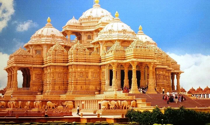 Divine Temples Tour in Delhi