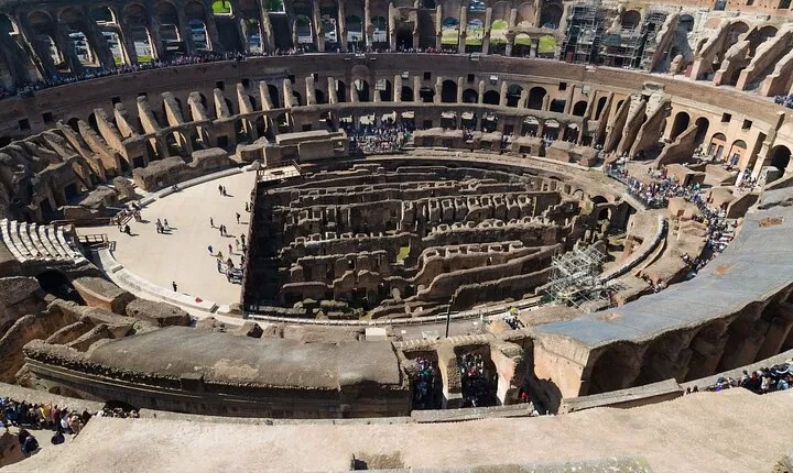 Guided Tour of the Colosseum with Roman Forum and Palatine Hill