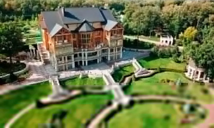 Paradise Landscape Park of Mezhyhirya 4-hour Tour