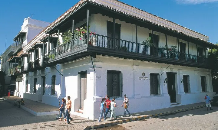 Private Santa Marta Historic Center Walking Tour