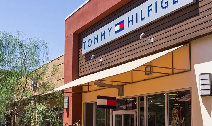 Private Shopping Tour from Phoenix to Tanger Outlets Phoenix