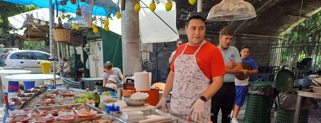 3-hour guided walking street food tour in Catania