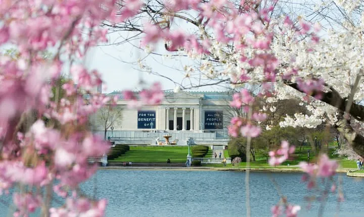 Smartphone-Guided Walking Tour of University Circle Sights & Stories